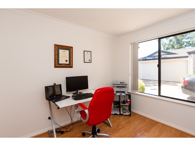 2/21 Narrung Way, Nollamara WA 6061