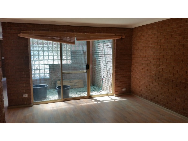 4b Boolardy Road, Golden Bay WA 6174