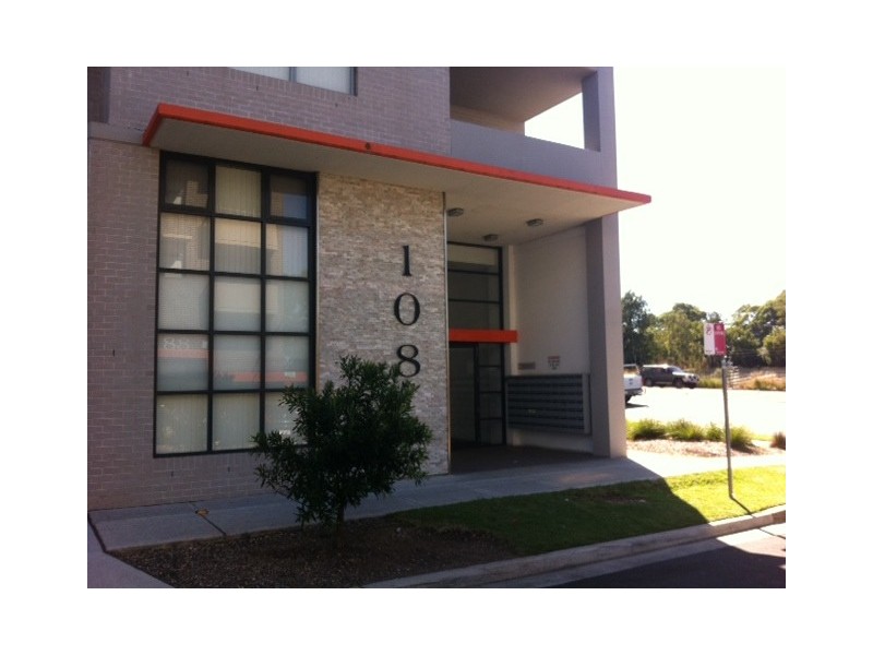 32/108 James Ruse Drive, Rosehill NSW 2142