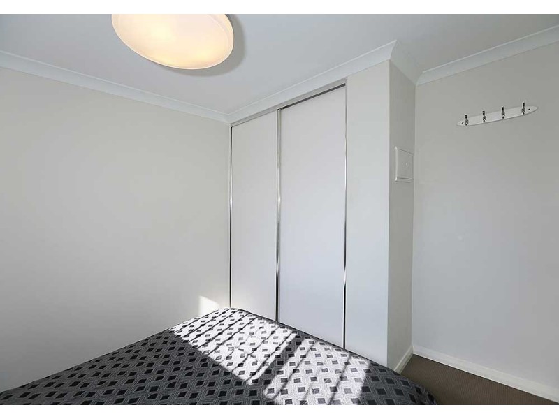 21 Wroxton Street, Midland WA 6056