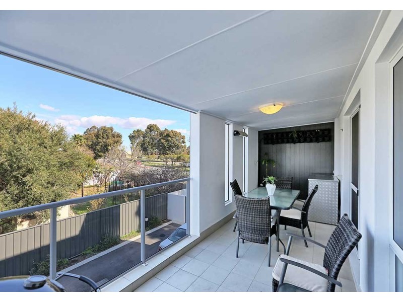 21 Wroxton Street, Midland WA 6056