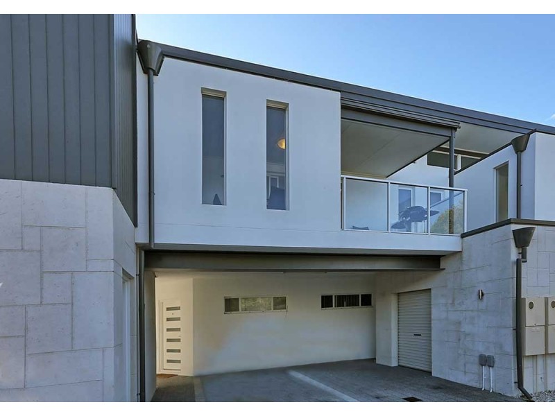 21 Wroxton Street, Midland WA 6056