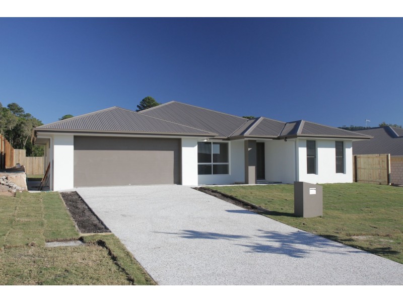 13 Pineview Drive, Beerwah QLD 4519