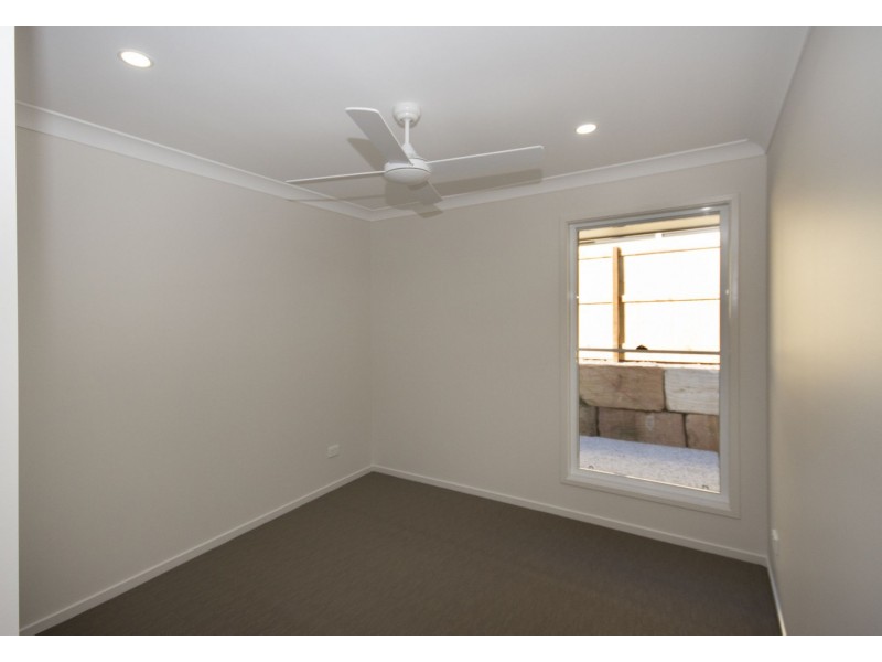 13 Pineview Drive, Beerwah QLD 4519