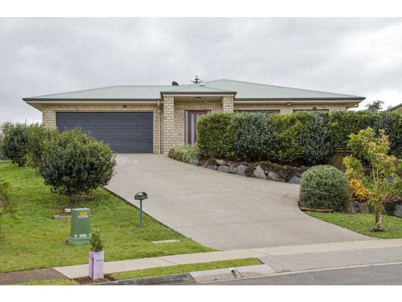 4 Greenhills Esplanade, Maleny QLD 4552