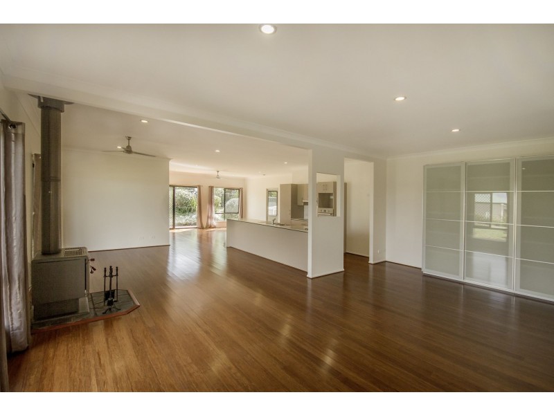 4 Greenhills Esplanade, Maleny QLD 4552