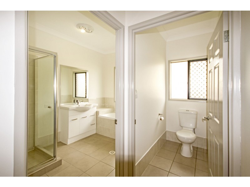 4 Greenhills Esplanade, Maleny QLD 4552