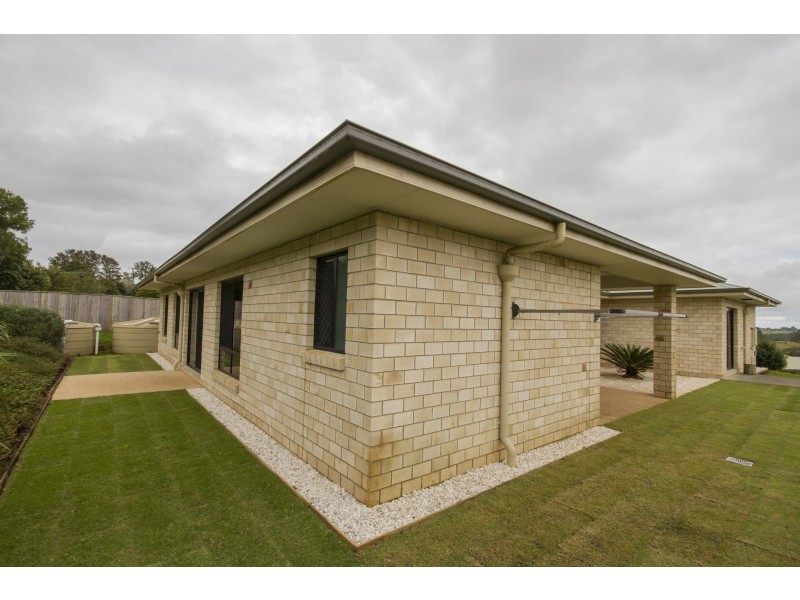 4 Greenhills Esplanade, Maleny QLD 4552