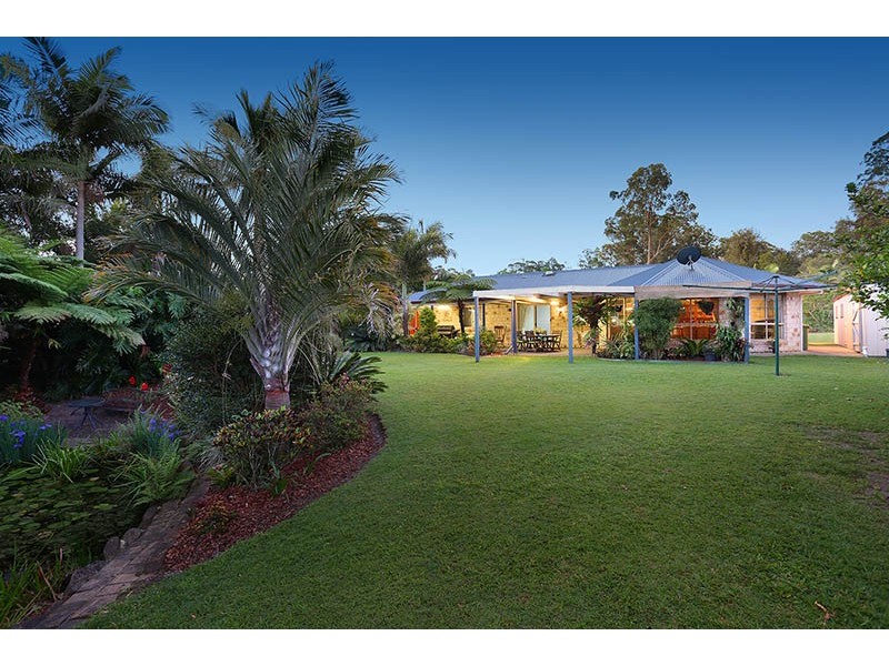 63 Pinelands Drive, Beerwah QLD 4519