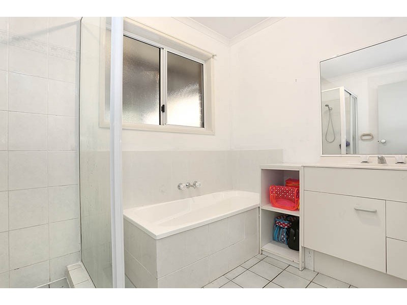 40 Jones Street, Mooloolah Valley QLD 4553