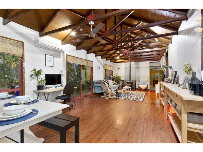 2 Annie Street, Landsborough QLD 4550