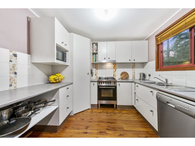 2 Annie Street, Landsborough QLD 4550