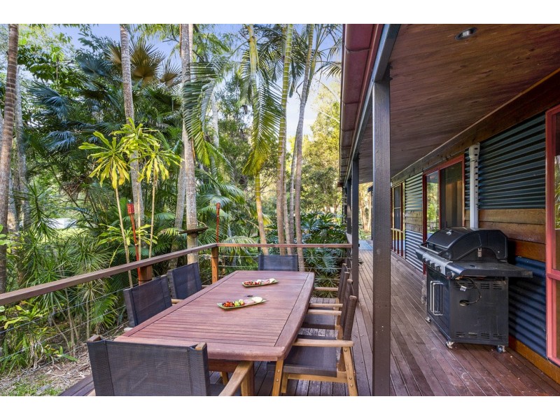 2 Annie Street, Landsborough QLD 4550