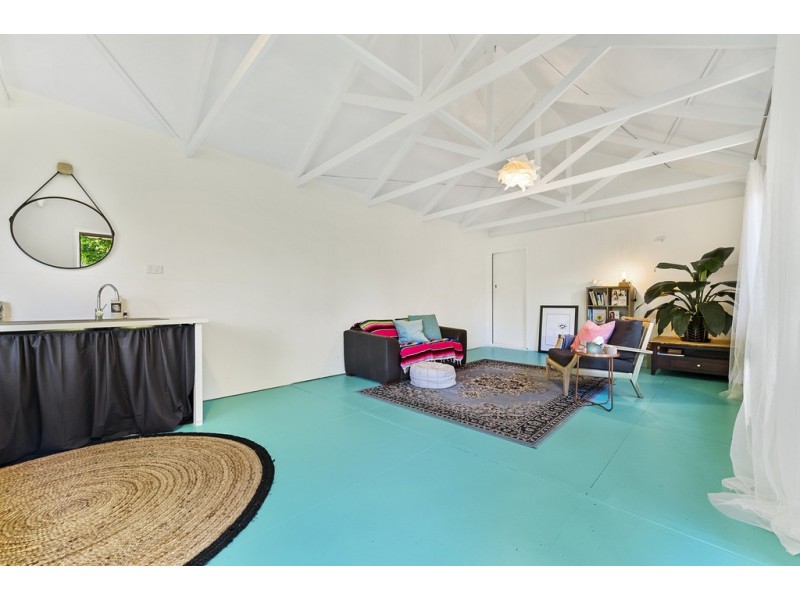 2 Annie Street, Landsborough QLD 4550