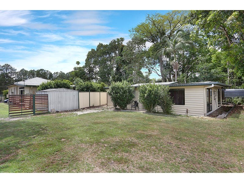 21 Old Landsborough Rd, Beerwah QLD 4519