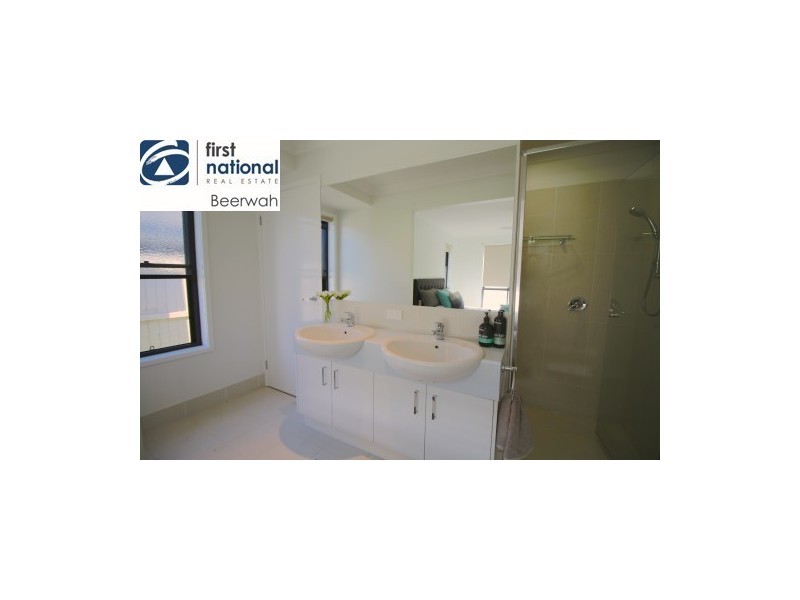 8 Lapwing Circuit, Beerwah QLD 4519