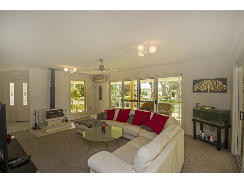 58 Mountain Vista Drive, Glass House Mountains QLD 4518