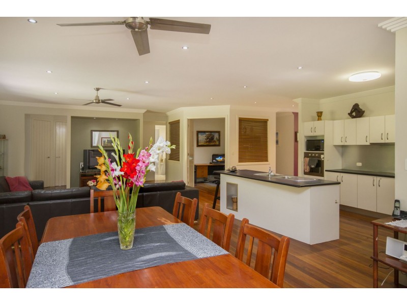9 Bloomfield Place, Beerwah QLD 4519