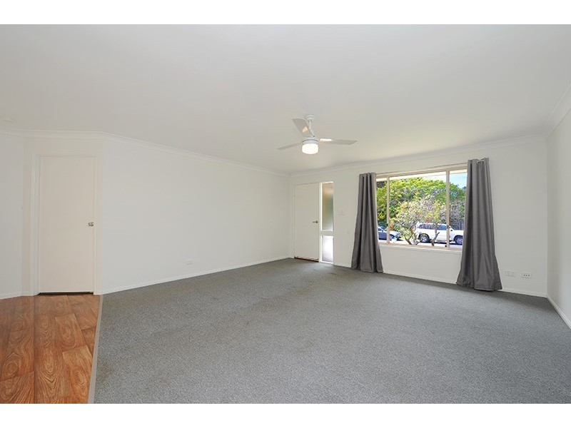 16 Bluegum Street, Landsborough QLD 4550