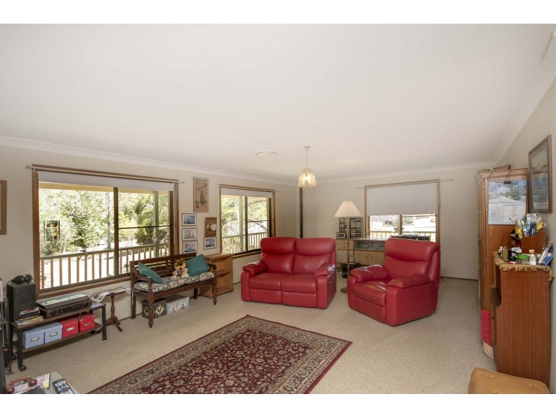 60 Julian Street, Peachester QLD 4519