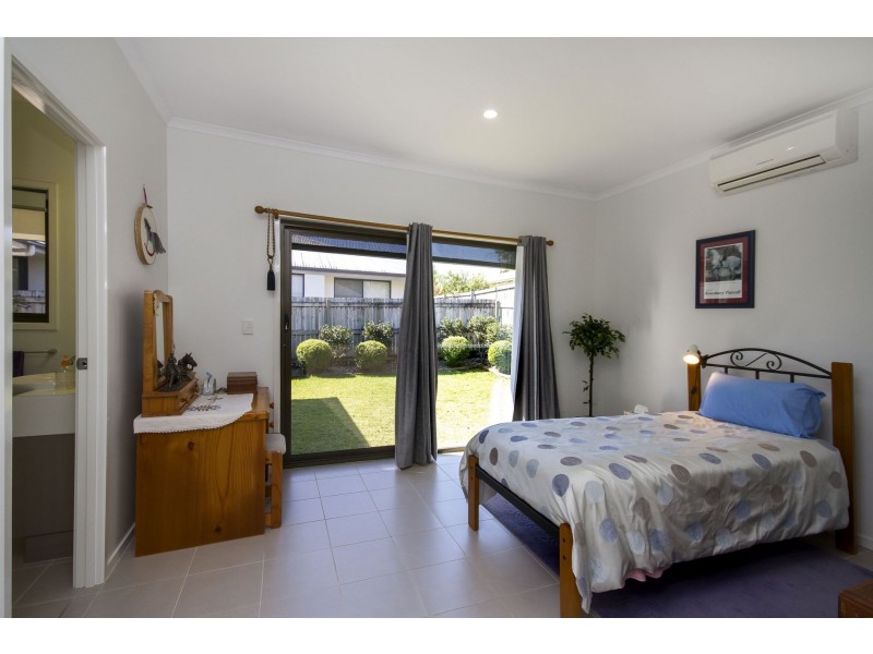 15 Coastal Ave, Beerwah QLD 4519