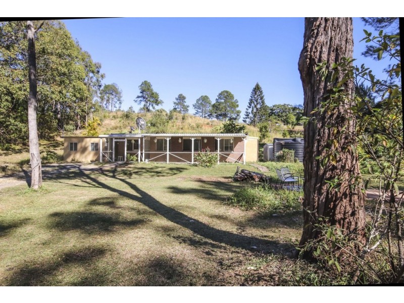 105 River Road, Peachester QLD 4519