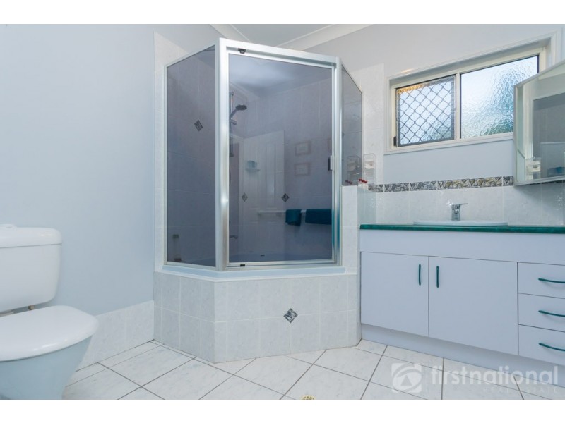 3 Hillside Road, Glass House Mountains QLD 4518