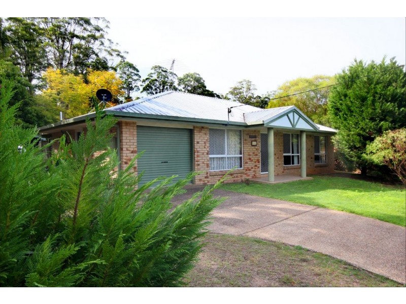 5 Georgina Place, Beerwah QLD 4519