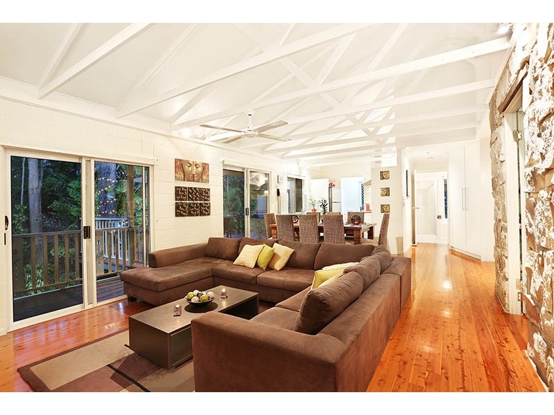 12 Annie Street, Landsborough QLD 4550