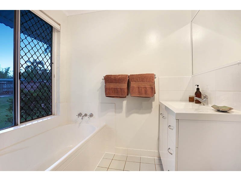 12 Annie Street, Landsborough QLD 4550