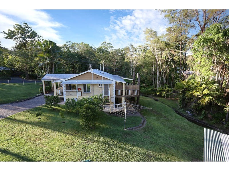 12 Annie Street, Landsborough QLD 4550