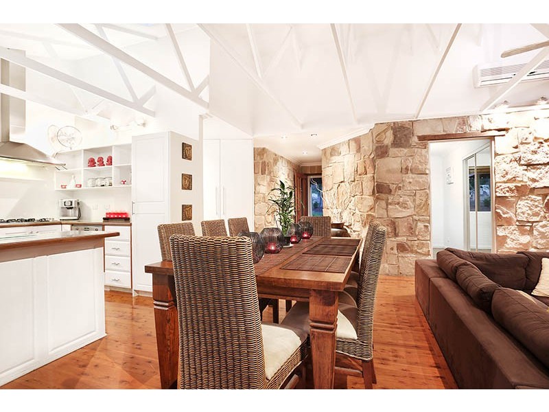 12 Annie Street, Landsborough QLD 4550