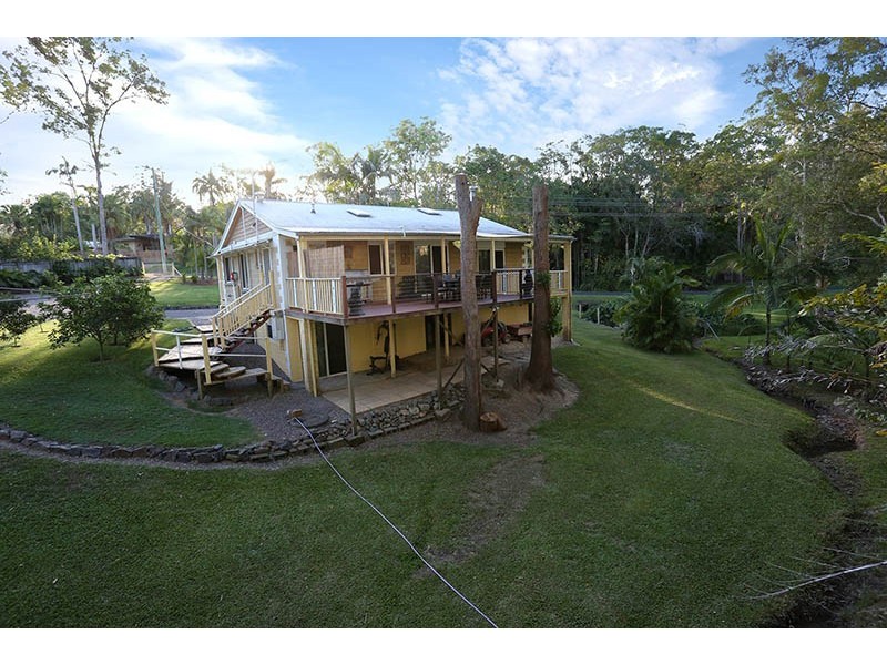 12 Annie Street, Landsborough QLD 4550