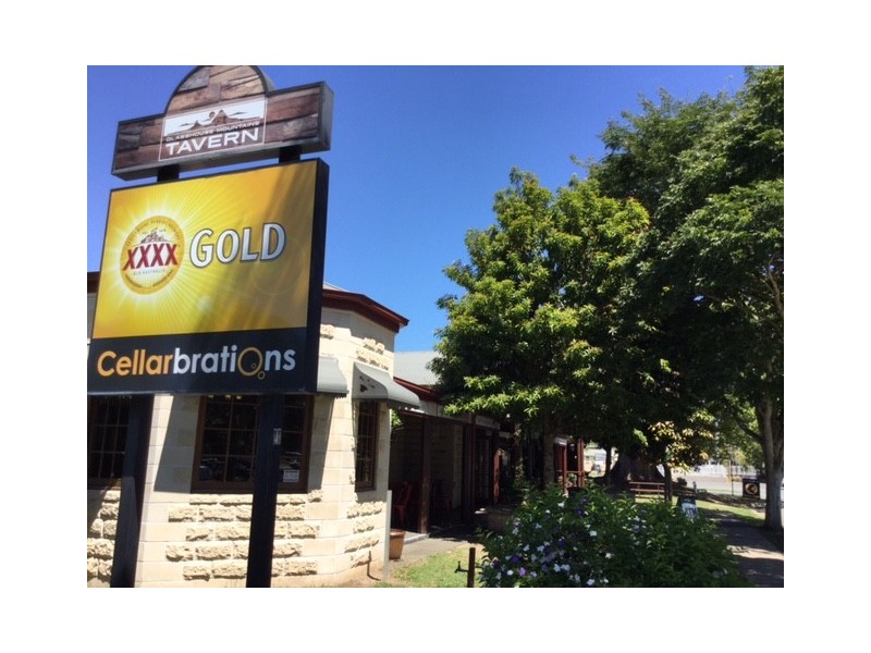 4 Bonato Rd, Glass House Mountains QLD 4518