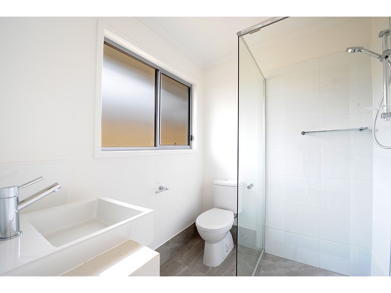 1/5 Karumba Place, Beerwah QLD 4519