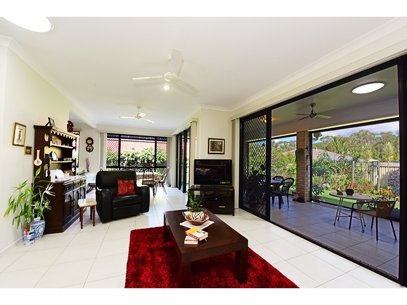 6 Sugar Coast Drive, Glass House Mountains QLD 4518