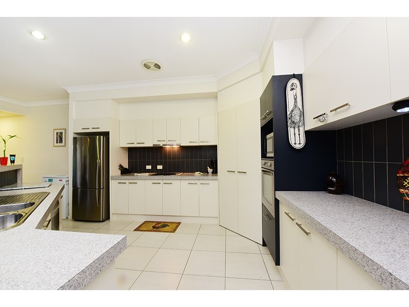 6 Sugar Coast Drive, Glass House Mountains QLD 4518