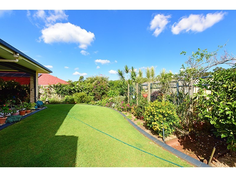 6 Sugar Coast Drive, Glass House Mountains QLD 4518