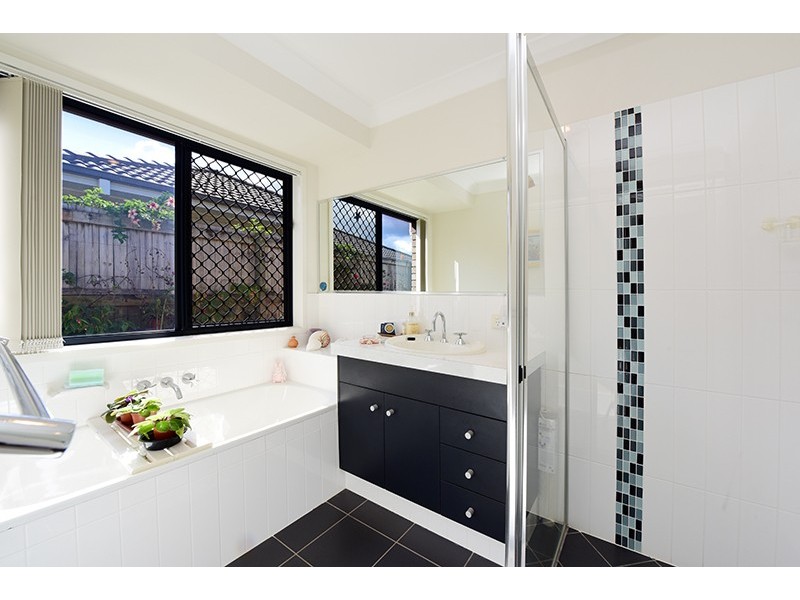 6 Sugar Coast Drive, Glass House Mountains QLD 4518