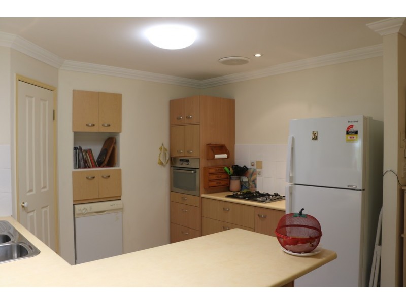 66 Parkview Road, Glass House Mountains QLD 4518