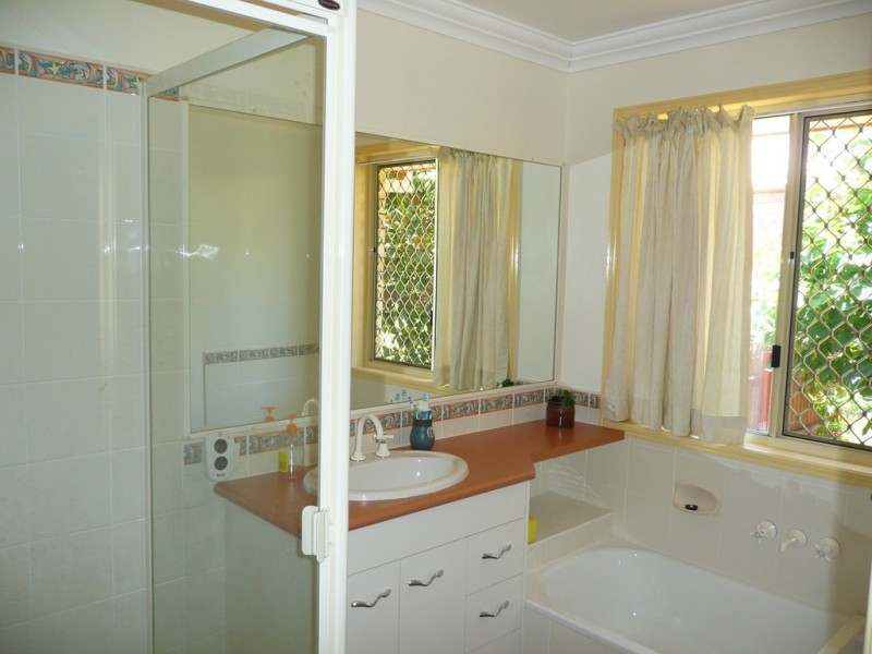 66 Parkview Road, Glass House Mountains QLD 4518