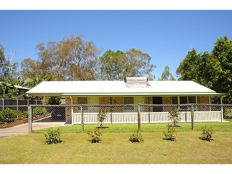 15 Blackbutt St, Beerwah QLD 4519