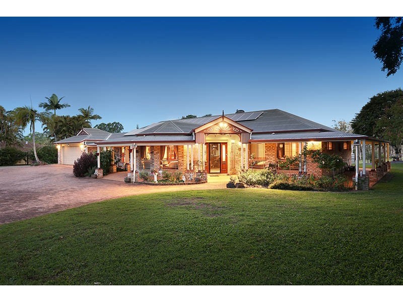 28 PETERS RD, Glass House Mountains QLD 4518