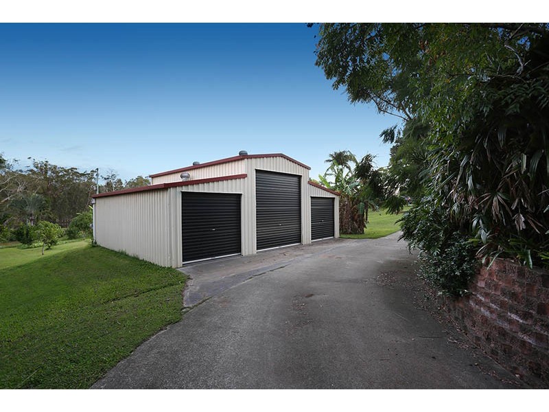 28 PETERS RD, Glass House Mountains QLD 4518