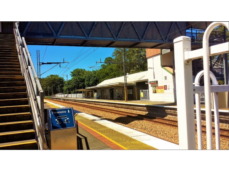 81 Beerwah Parade, Beerwah QLD 4519