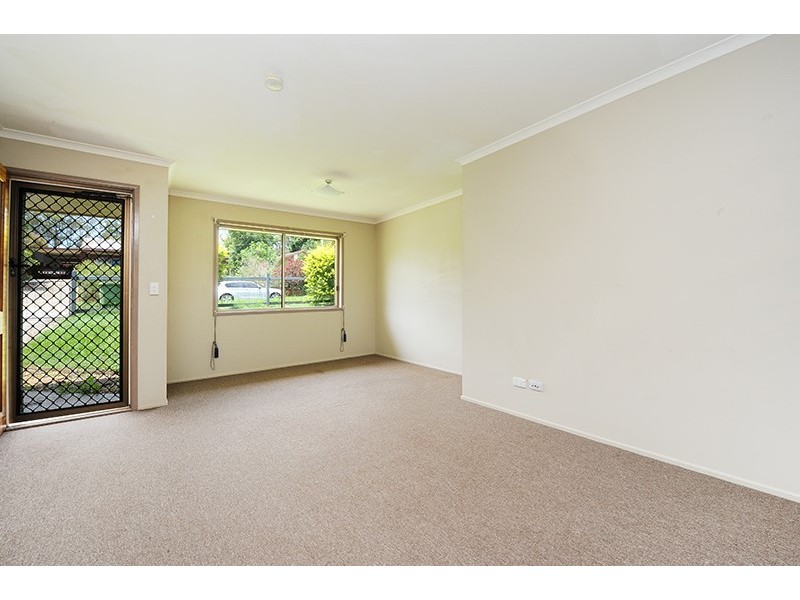 41 Railway Parade, Glass House Mountains QLD 4518