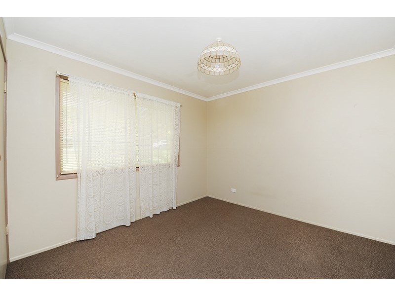 41 Railway Parade, Glass House Mountains QLD 4518