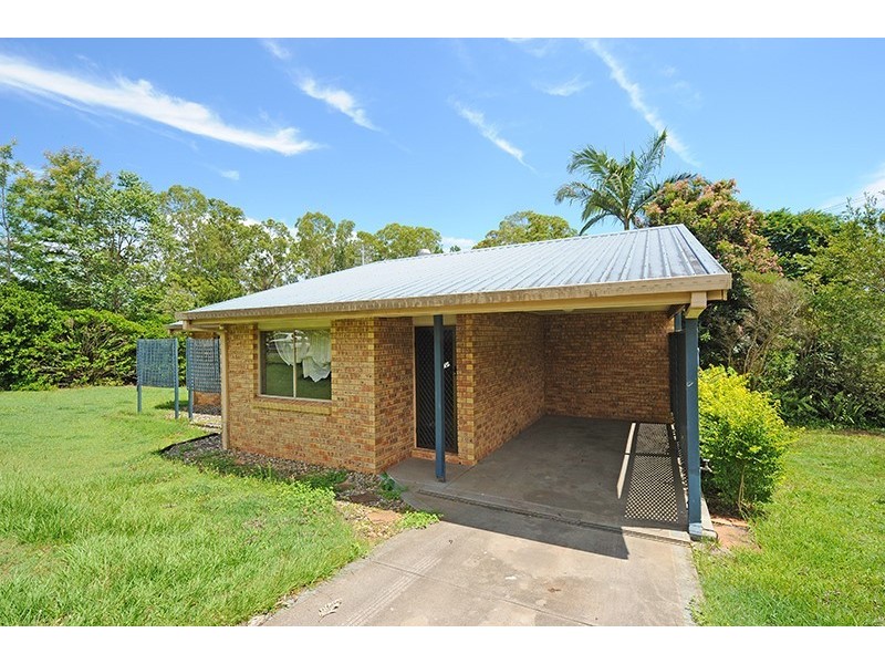 41 Railway Parade, Glass House Mountains QLD 4518