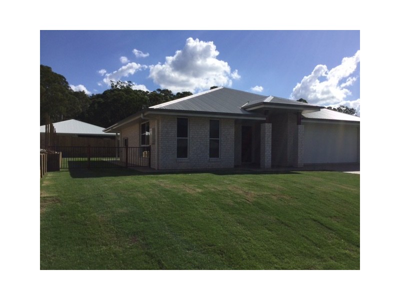 8 Karumba Place, Beerwah QLD 4519