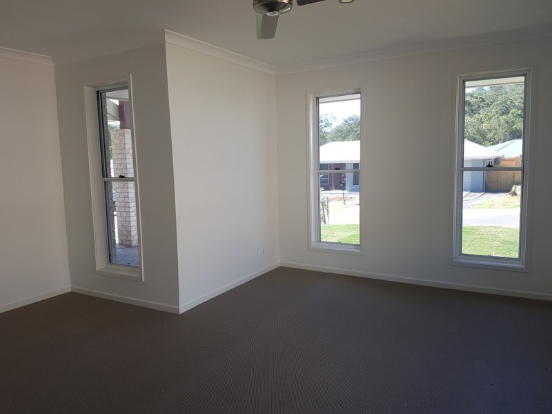 8 Karumba Place, Beerwah QLD 4519